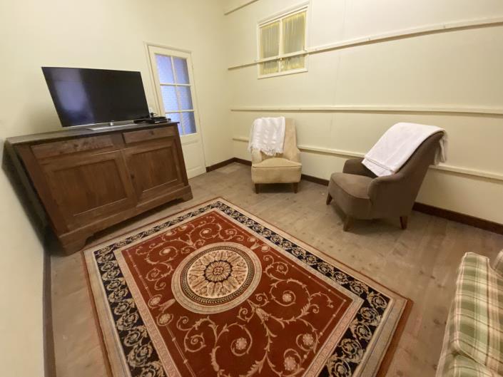 Image No.28-5 Bed House for sale