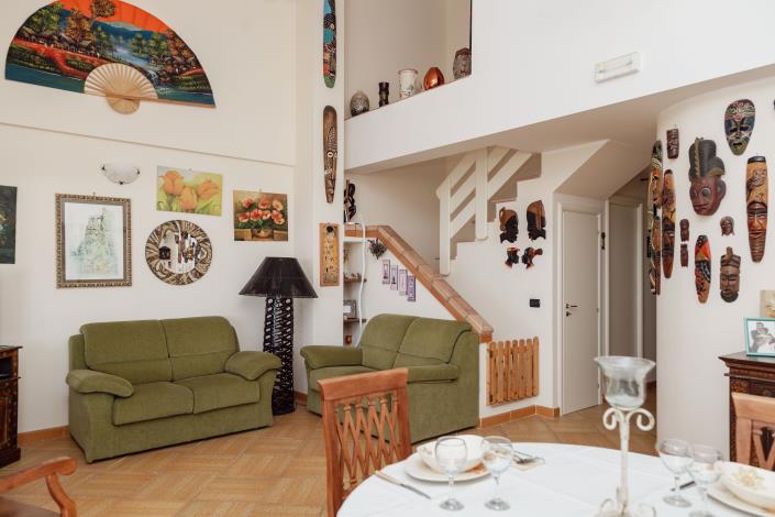 Image No.23-3 Bed Villa / Detached for sale