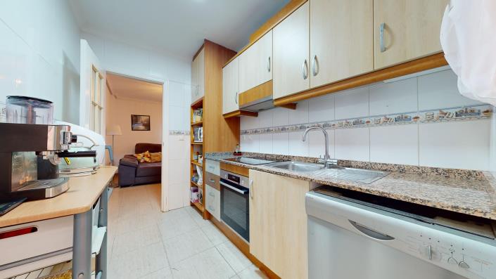 Image No.21-3 Bed Apartment for sale