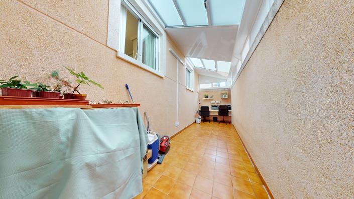 Image No.28-3 Bed Apartment for sale