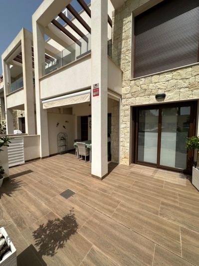 Image No.1-2 Bed Property for sale