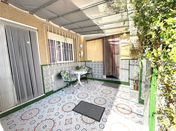 Image No.1-2 Bed Property for sale