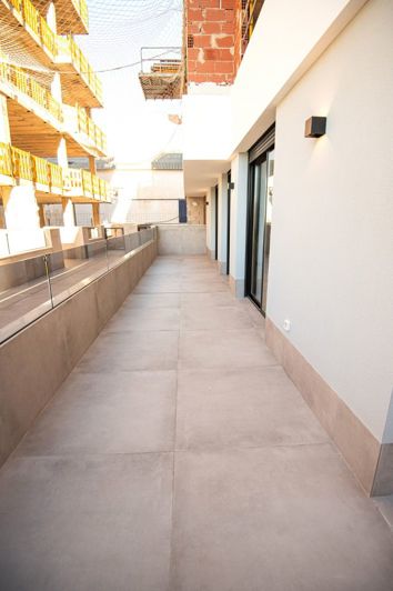 Image No.21-3 Bed Apartment for sale