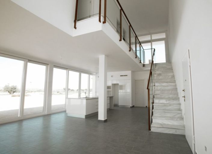 Image No.18-3 Bed Villa for sale