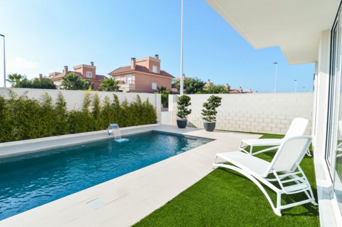 Image No.4-3 Bed Villa for sale