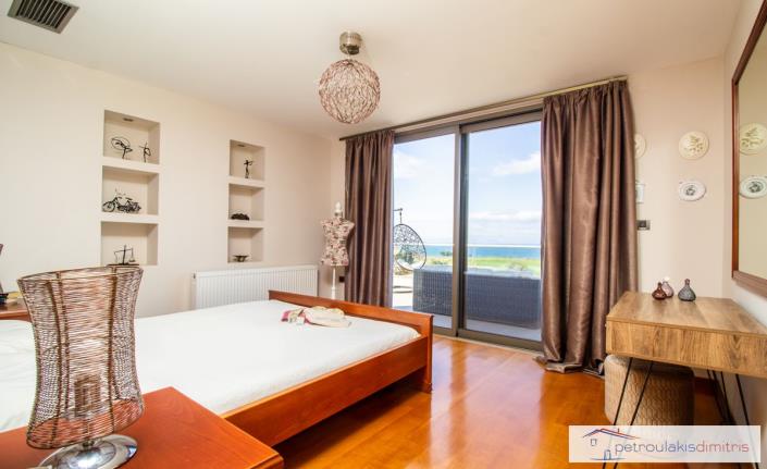 Image No.10-3 Bed Villa for sale