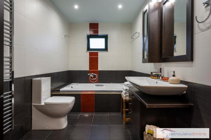 Image No.4-3 Bed Villa for sale