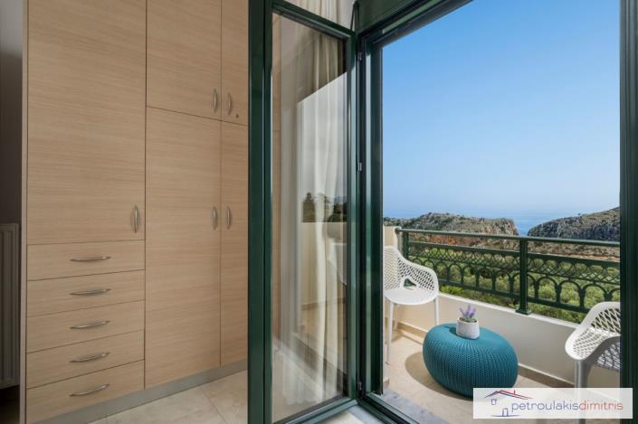 Image No.12-3 Bed Villa for sale