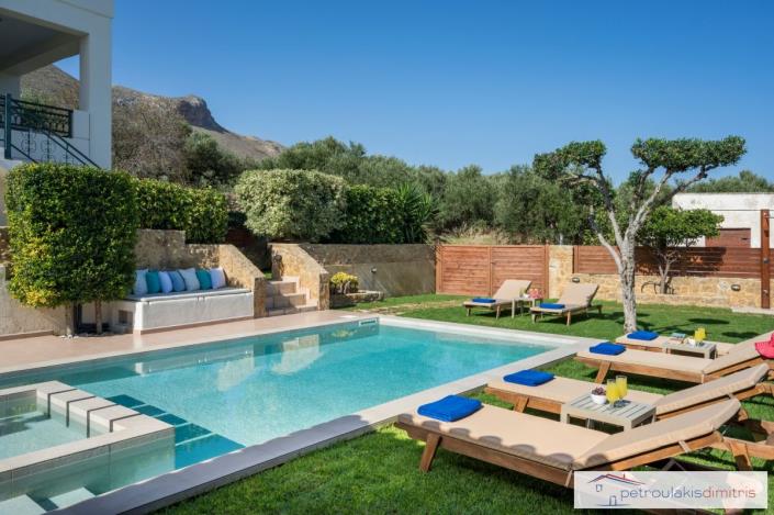 Image No.2-3 Bed Villa for sale