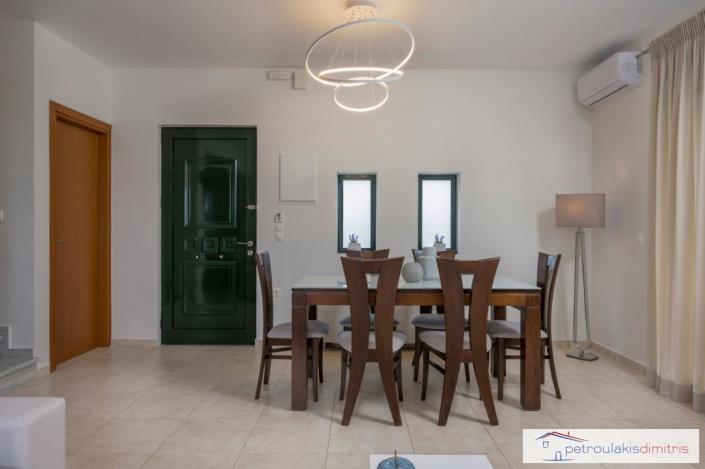 Image No.18-3 Bed Villa for sale