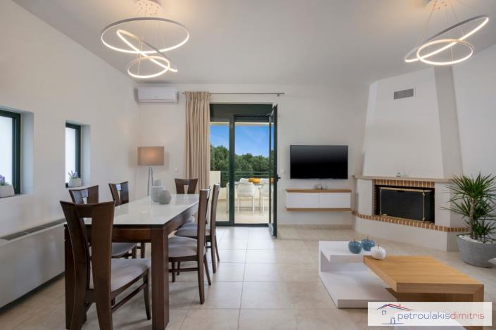 Image No.19-3 Bed Villa for sale