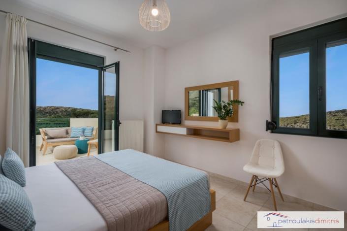 Image No.20-3 Bed Villa for sale