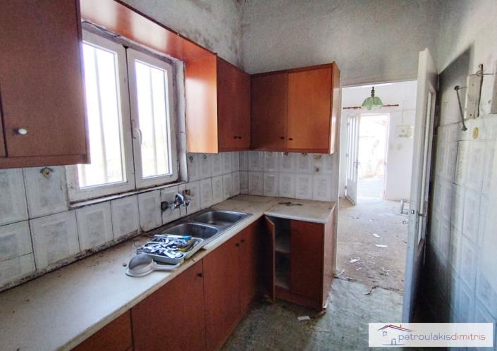 Image No.4-1 Bed House for sale