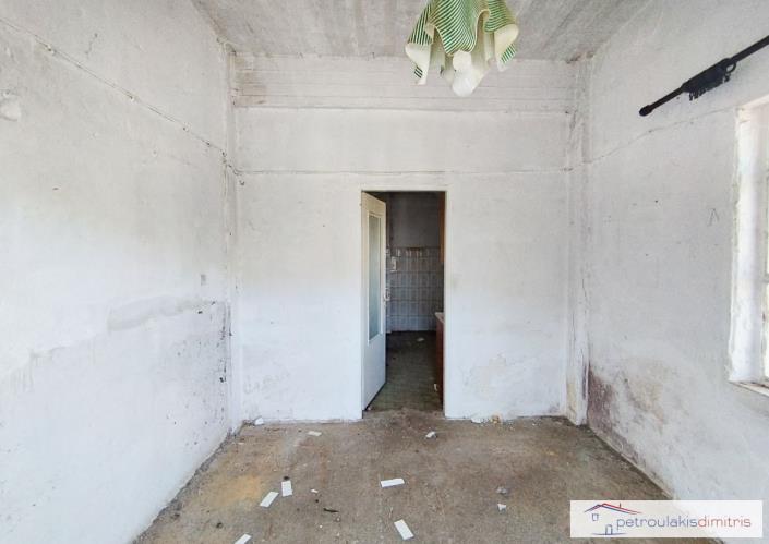 Image No.11-1 Bed House for sale