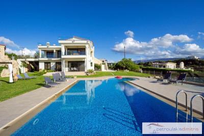 15 Bed House/Villa for sale