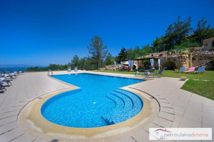 Image No.8-15 Bed House/Villa for sale