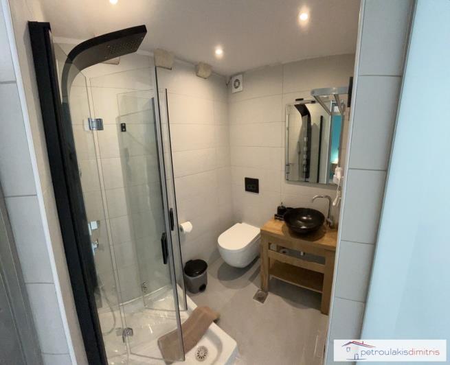 Image No.7-6 Bed Hotel for sale