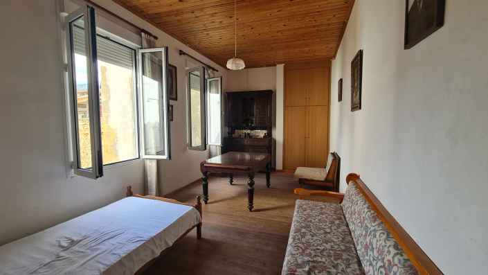 Image No.9-4 Bed Property for sale