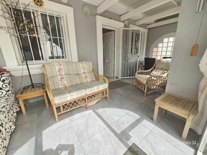 Image No.17-4 Bed House for sale