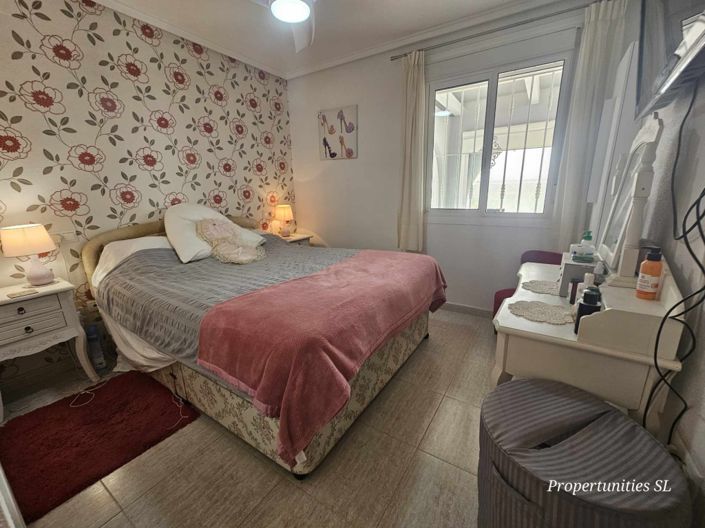 Image No.22-4 Bed House for sale