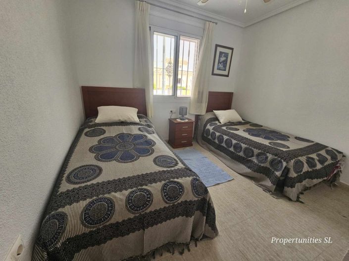 Image No.29-4 Bed House for sale