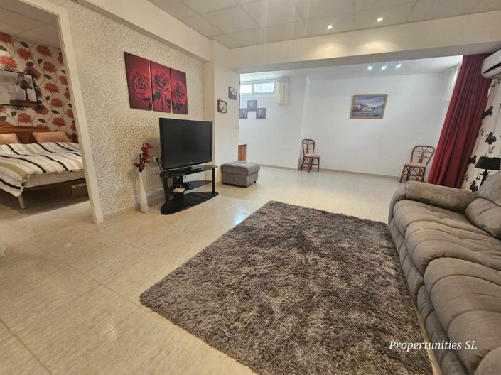 Image No.38-4 Bed House for sale