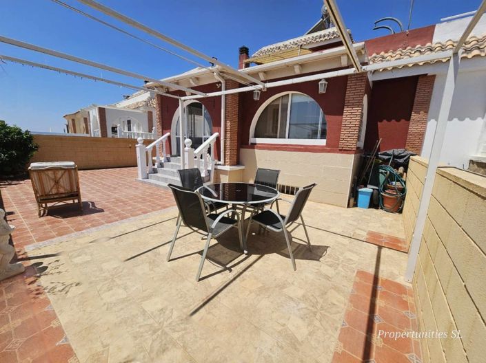 Image No.6-4 Bed House for sale