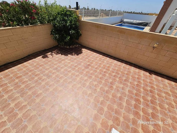 Image No.7-4 Bed House for sale