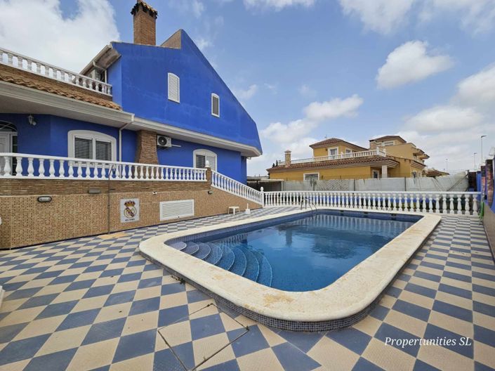 Image No.15-5 Bed Villa / Detached for sale