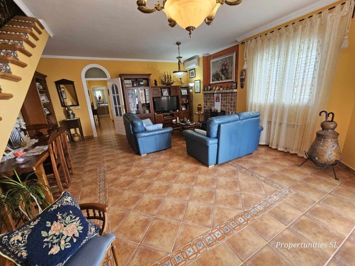 Image No.19-5 Bed Villa / Detached for sale