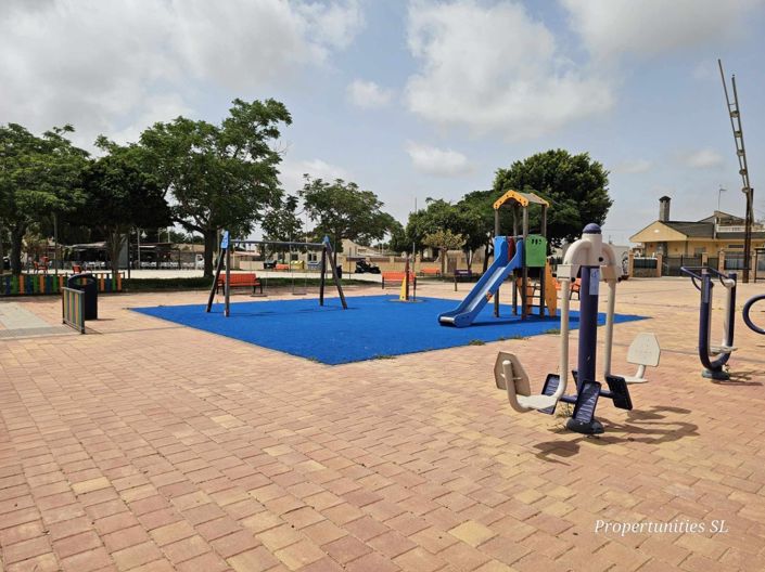 Image No.46-5 Bed Villa / Detached for sale