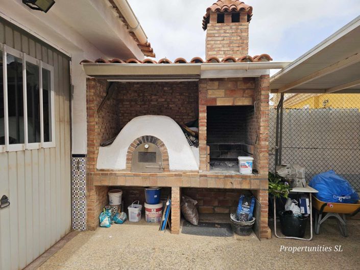 Image No.10-5 Bed Villa / Detached for sale