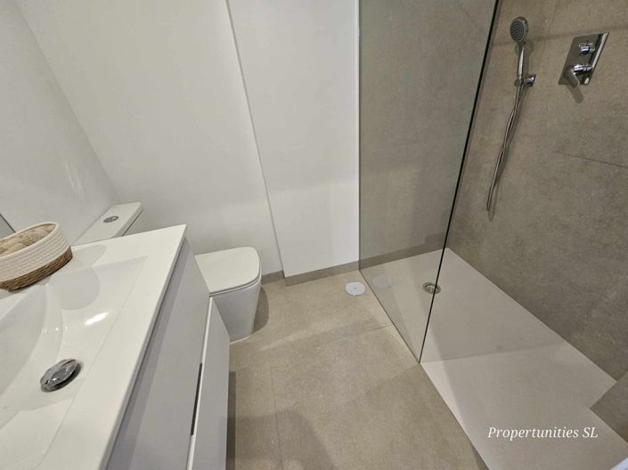 Image No.15-3 Bed Apartment for sale