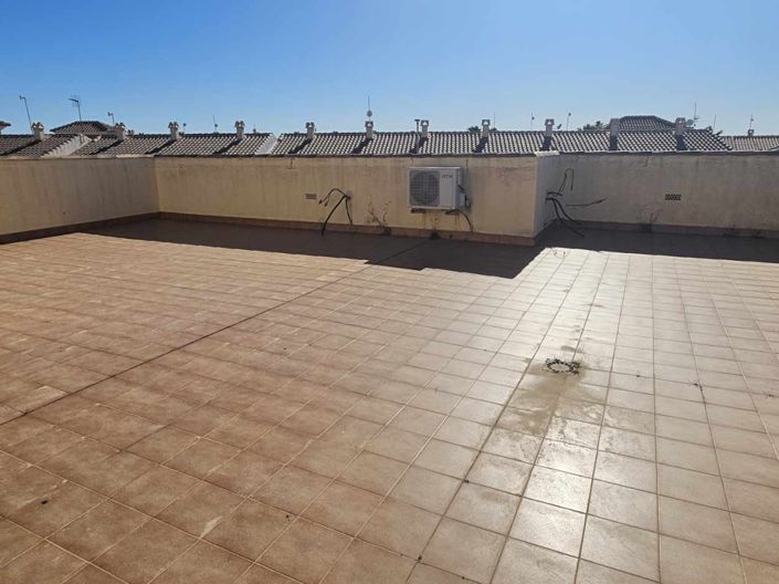 Image No.25-3 Bed Apartment for sale