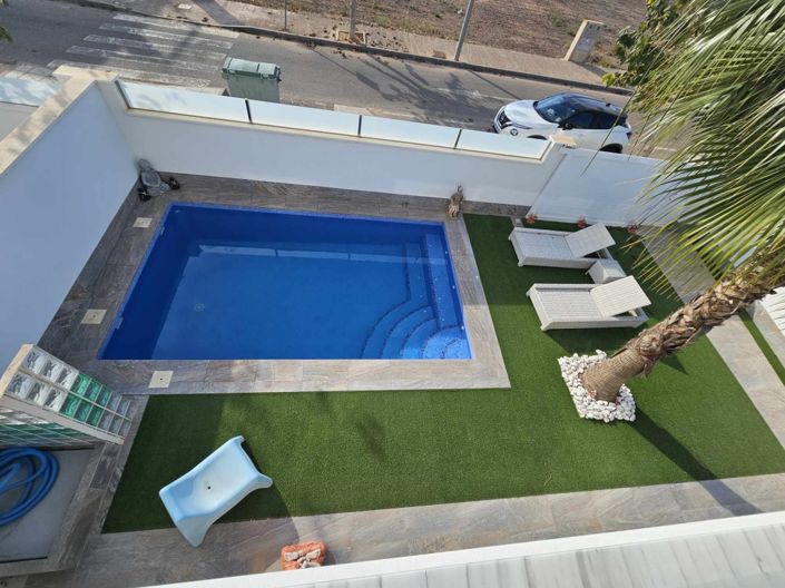 Image No.43-4 Bed Property for sale