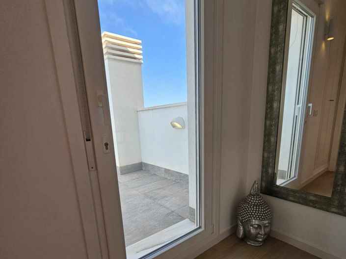 Image No.53-4 Bed Property for sale