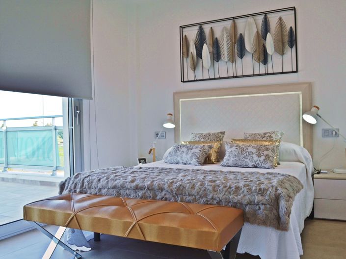 Image No.15-3 Bed Property for sale