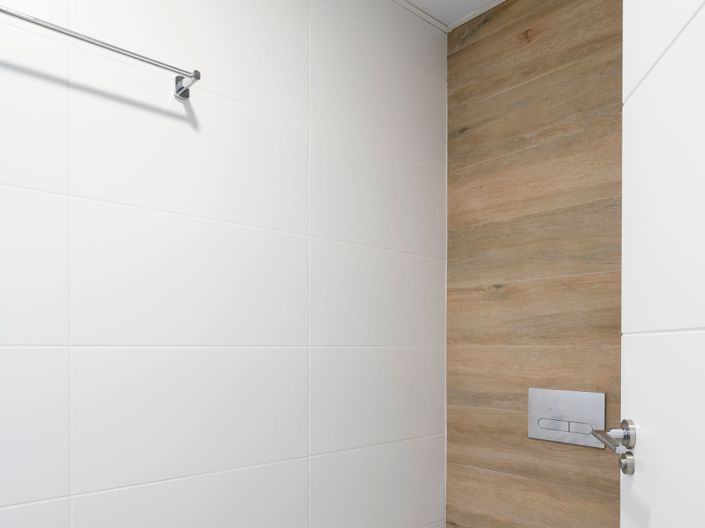 Image No.17-3 Bed Property for sale