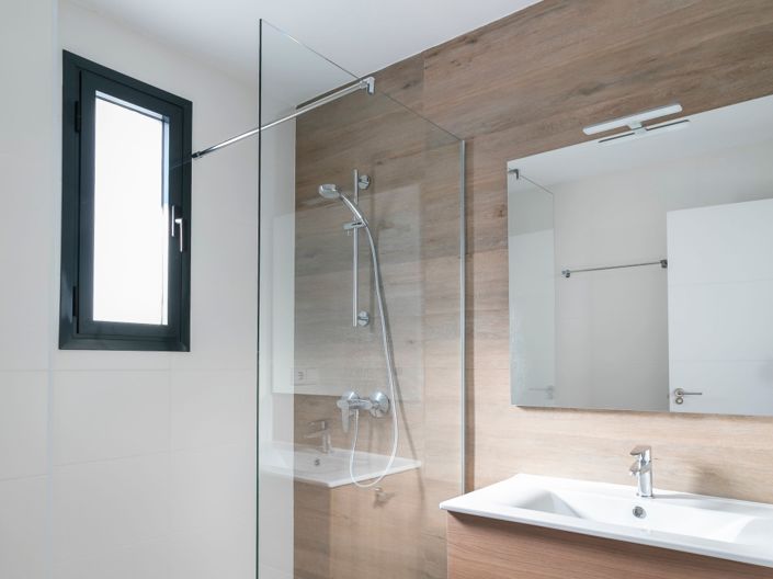 Image No.23-3 Bed Property for sale