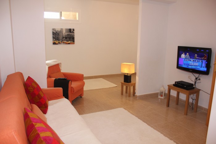 Image No.13-2 Bed Property for sale