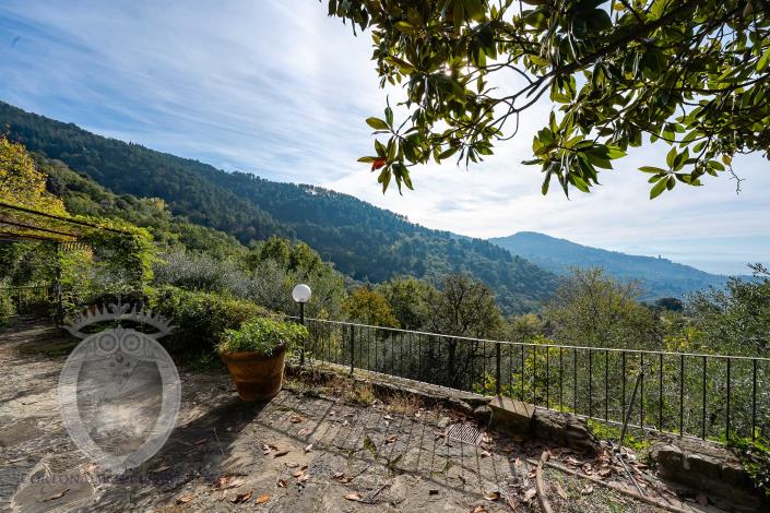 Image No.15-3 Bed Country House for sale