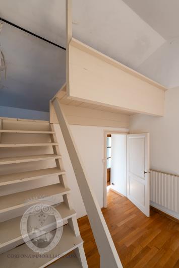 Image No.20-3 Bed Country House for sale