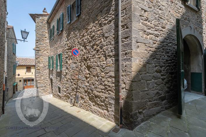 Image No.4-3 Bed Townhouse for sale