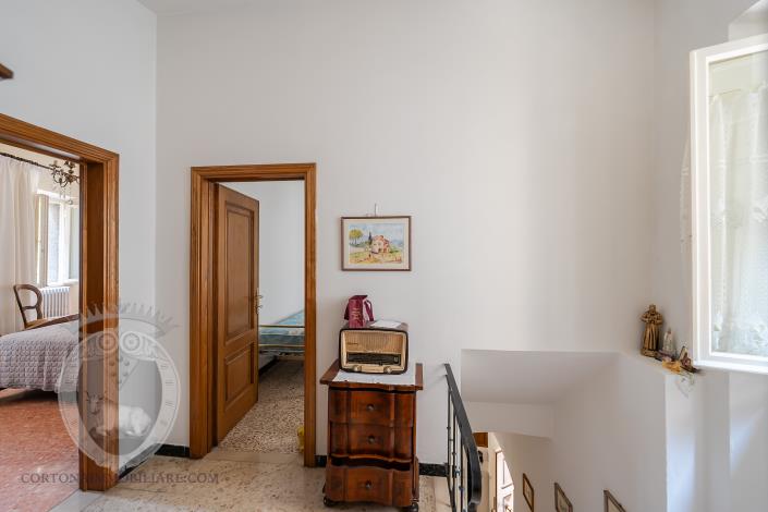 Image No.15-3 Bed Townhouse for sale