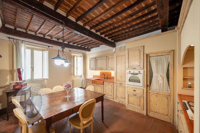 Image No.5-4 Bed Townhouse for sale