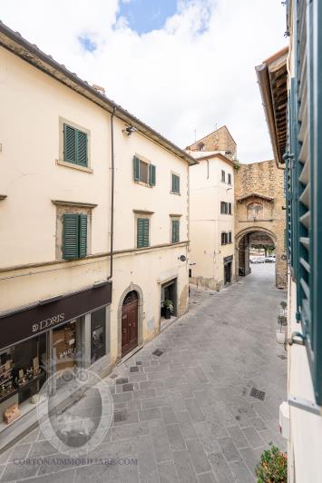 Image No.8-4 Bed Townhouse for sale