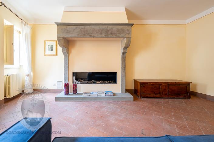 Image No.14-4 Bed Townhouse for sale