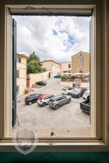 Image No.18-4 Bed Townhouse for sale