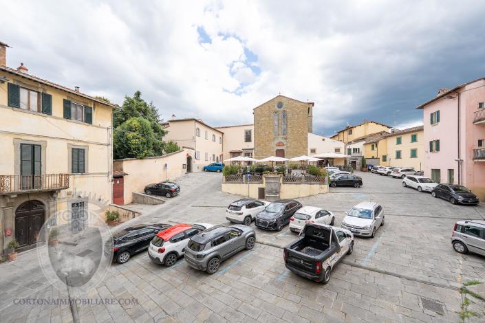 Image No.19-4 Bed Townhouse for sale