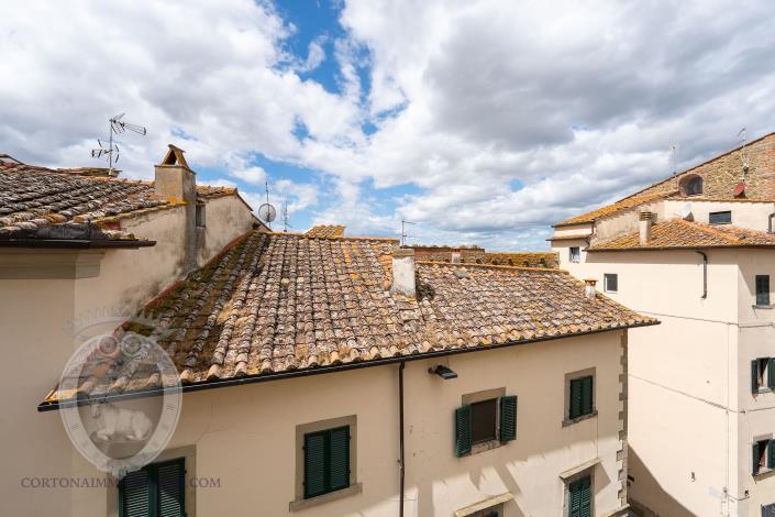 Image No.23-4 Bed Townhouse for sale